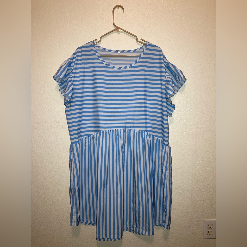 Striped Mini Dress; Size 3XL